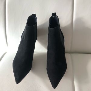 Manolo Blahnik Shoes - Manolo Blahnik suede ankle boots Manolo Blahnik Shoes - Manolo Blahnik suede ankle boots